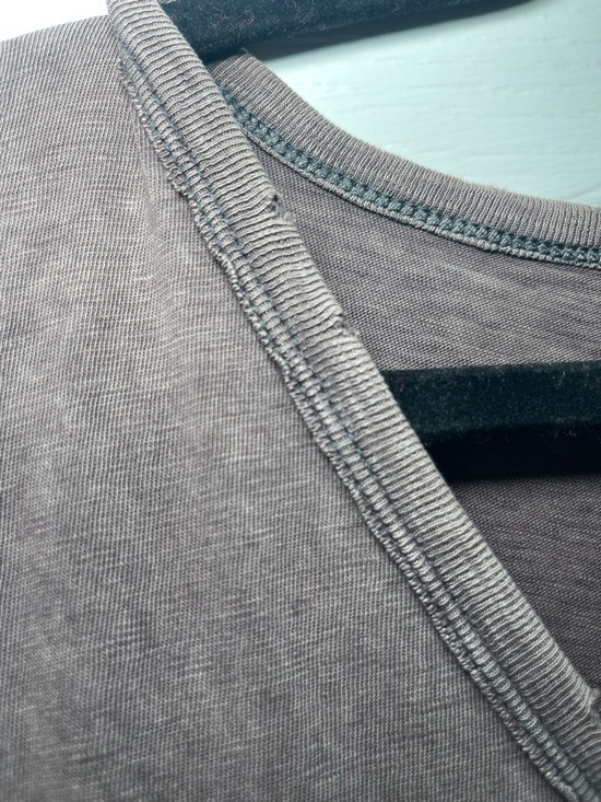 American Eagle Aerie Brown V-Neck Distressed Oversized Boyfriend Tee Size Medium - Picture 8 of 13